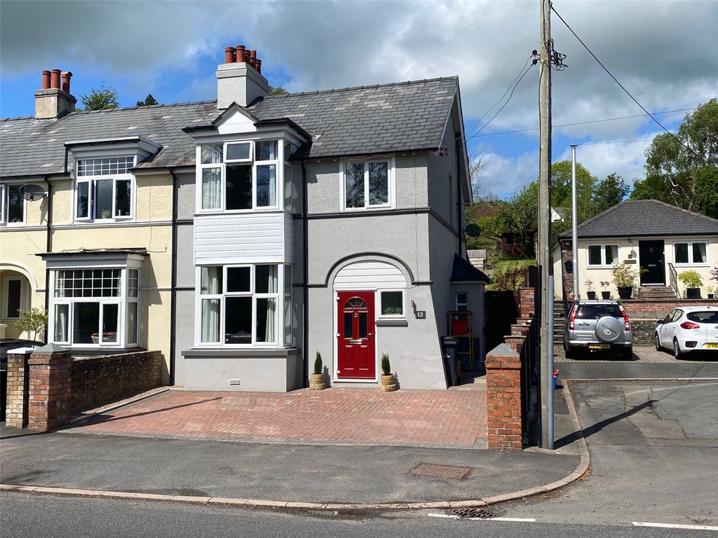 3 bed end terrace house for sale in dorlangoch, brecon, powys ld3