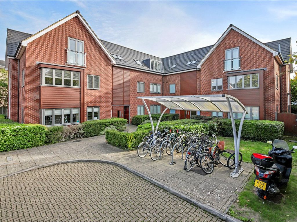 2 bed flat for sale in The Redwing, Newmarket Road, Cambridge CB5 Zoopla