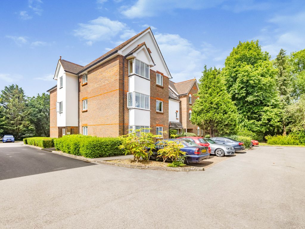 1 bed flat for sale in Granville Place, Pinner, Middlesex HA5 Zoopla