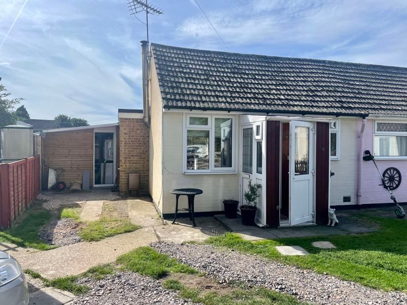 2 bed semidetached bungalow for sale in Salterns Lane, Hayling Island
