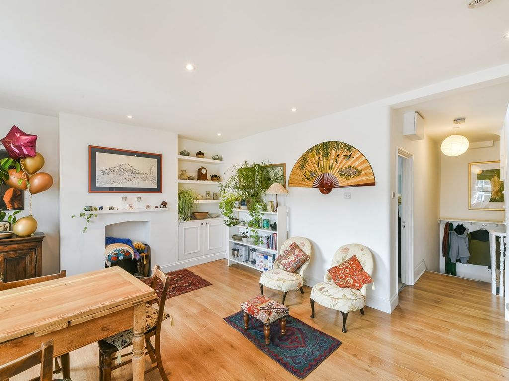Brackenbury Gardens, Brackenbury Village, Hammersmith W6  