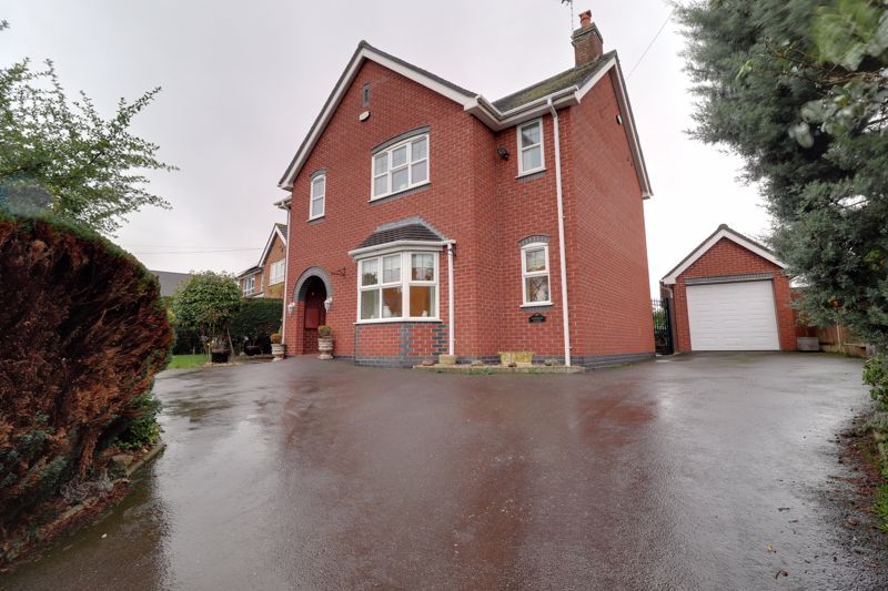4 bed detached house for sale in Audmore Road, Gnosall, Staffordshire