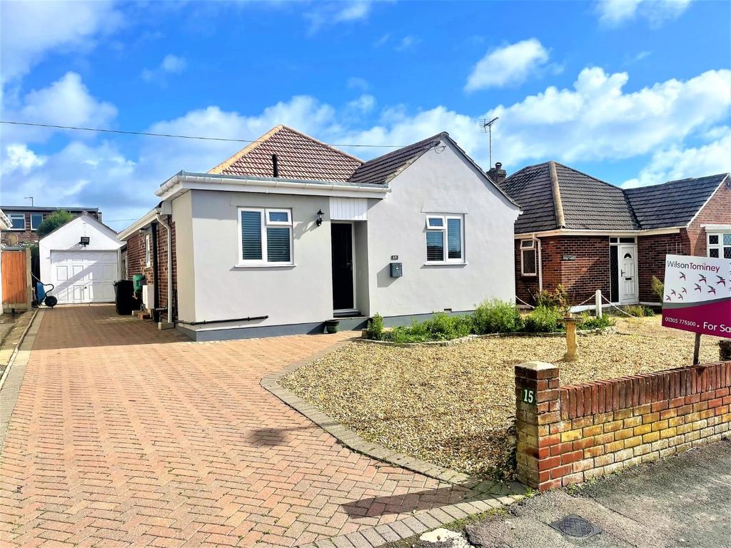 3 bed bungalow for sale in Cedar Drive, Preston, Weymouth DT3 Zoopla