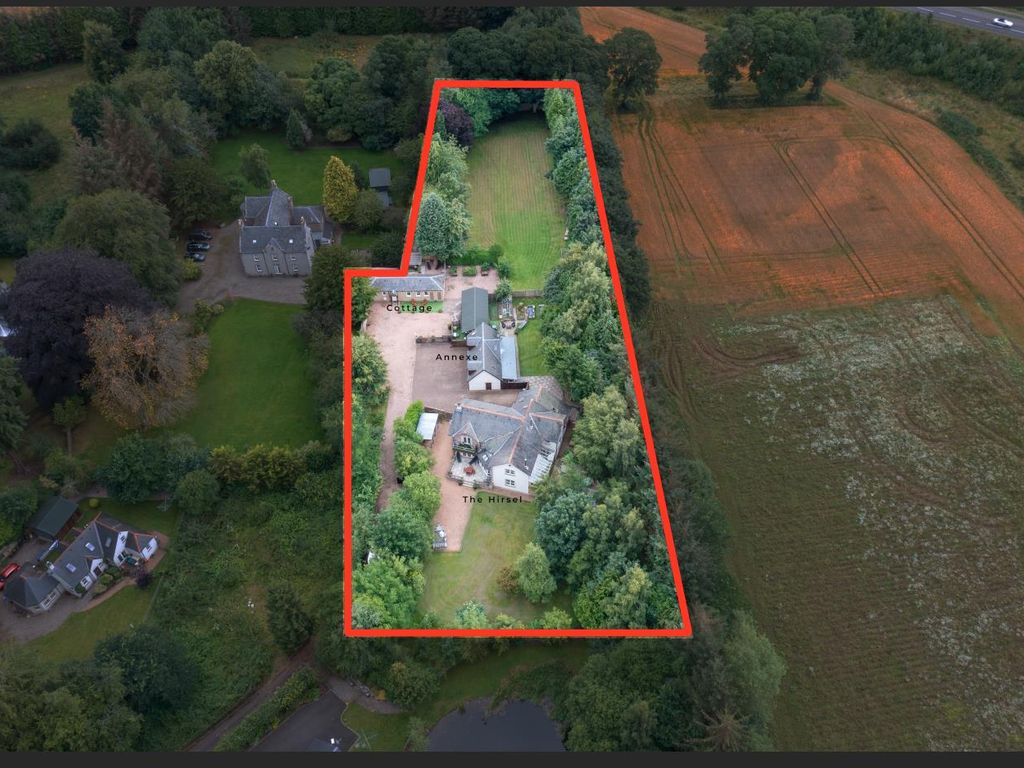 7 bed detached house for sale in Huntingtowerfield, Perth PH1, £925,000