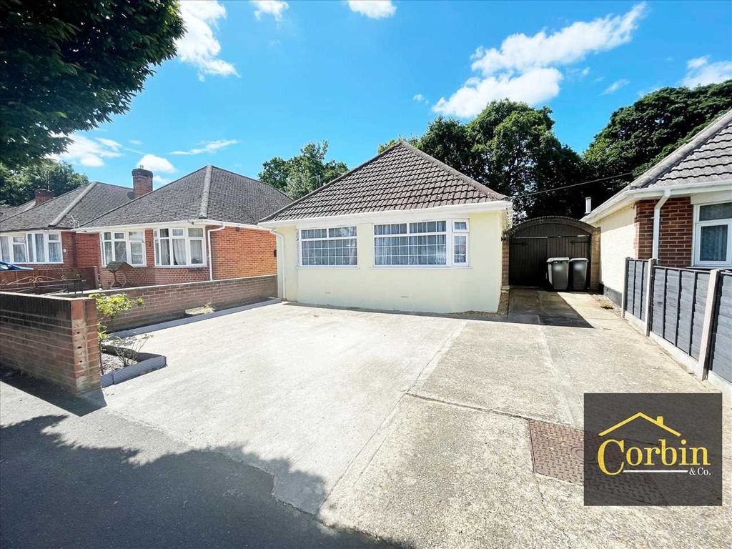 Wicket Road, Bournemouth BH10