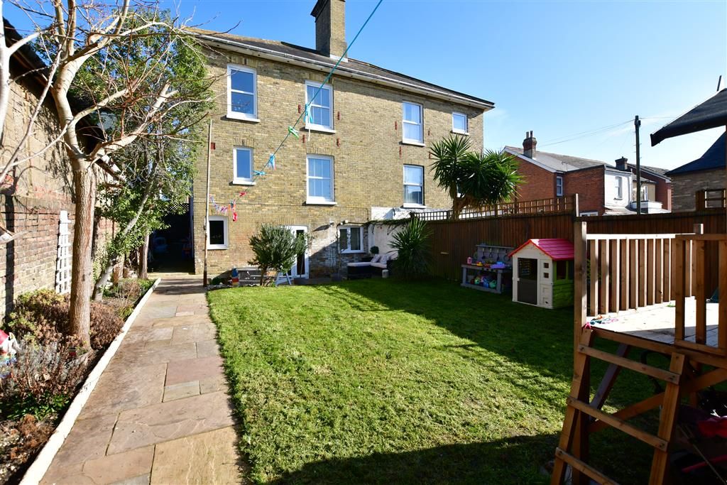 4 bed semidetached house for sale in Adelaide Grove, East Cowes, Isle