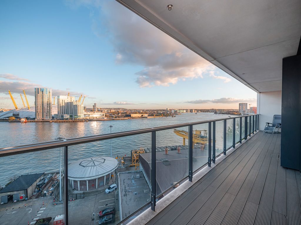 Horizons Tower, Yabsley Street, Canary Wharf, London E14  