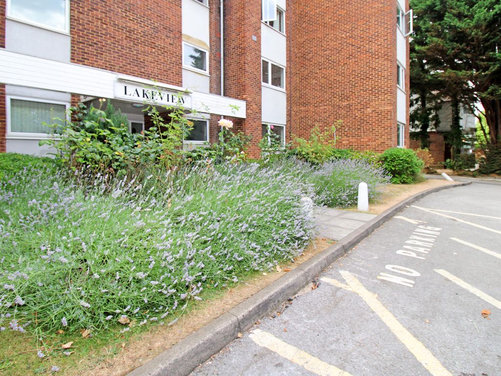 Lakeview, New Bedford Road, Luton, Bedfordshire LU3  
