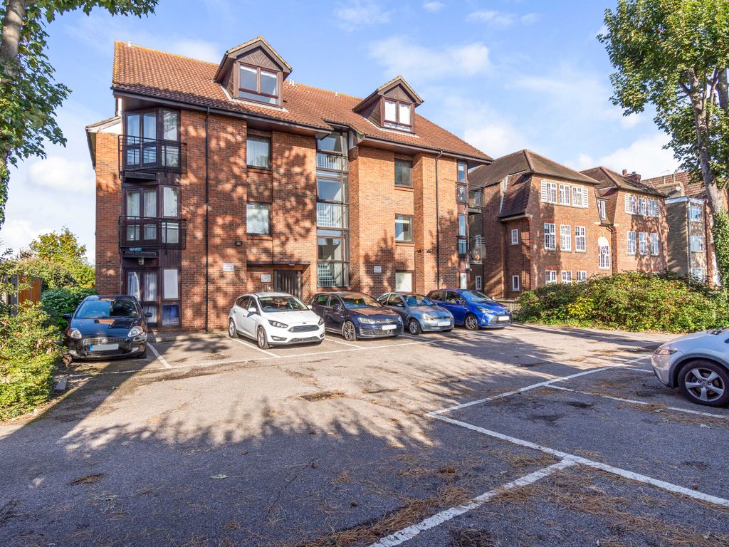 1 bed flat to rent in Croydon Road, Beckenham BR3, £1,250 pcm Zoopla
