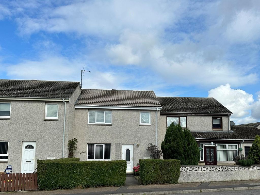 2 bed terraced house for sale in Springburn Place, Elgin IV30, £138,000 Zoopla