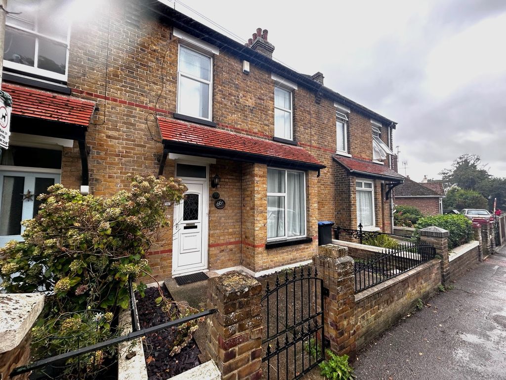 2 bed terraced house to rent in Chilton Lane, Ramsgate CT11, £1,200 pcm