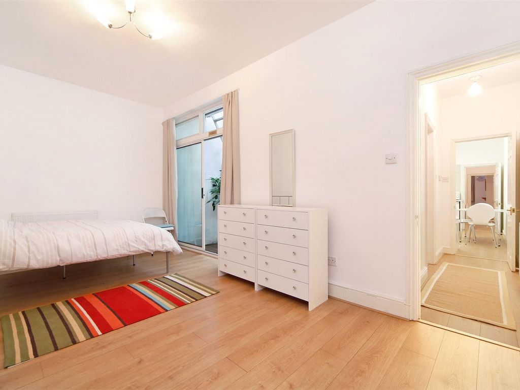 2 bed flat to rent in Great Titchfield Street, Fitzrovia, London W1W Zoopla