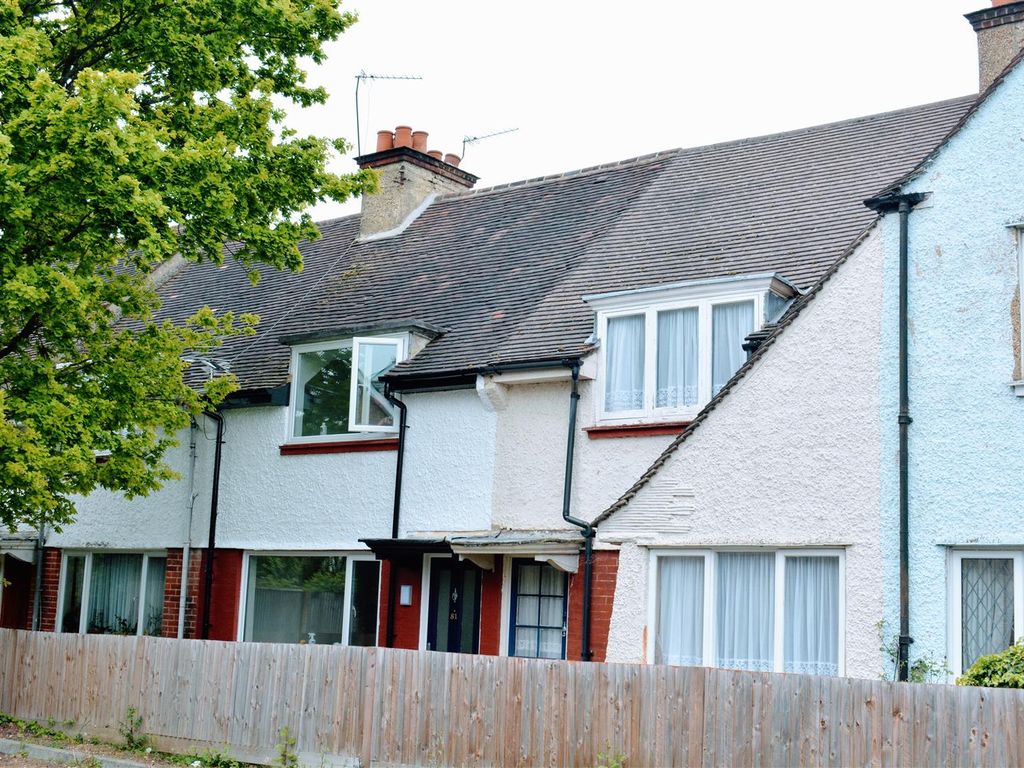 3 bed terraced house to rent in Horton Hill, Epsom KT19 Zoopla