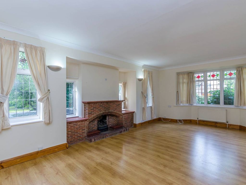 4 bed detached house to rent in Bourne End Road, Northwood HA6 Zoopla