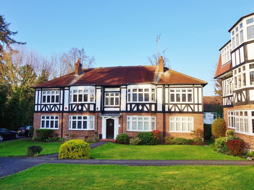 2 bed flat to rent in Upper Park, Loughton IG10 Zoopla