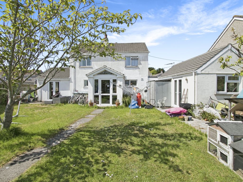 3 bed semidetached house for sale in Pollards Close, Goonhavern TR4, £