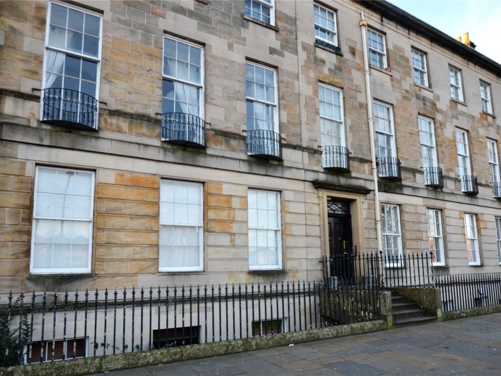 2 bed flat to rent in Carlton Place, City Centre, Glasgow G5 Zoopla