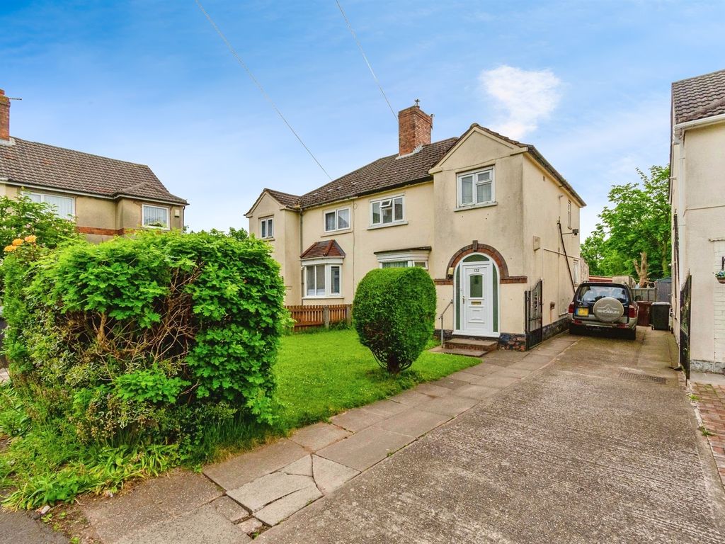 3 bed semidetached house for sale in Old Fallings Lane, Fallings Park