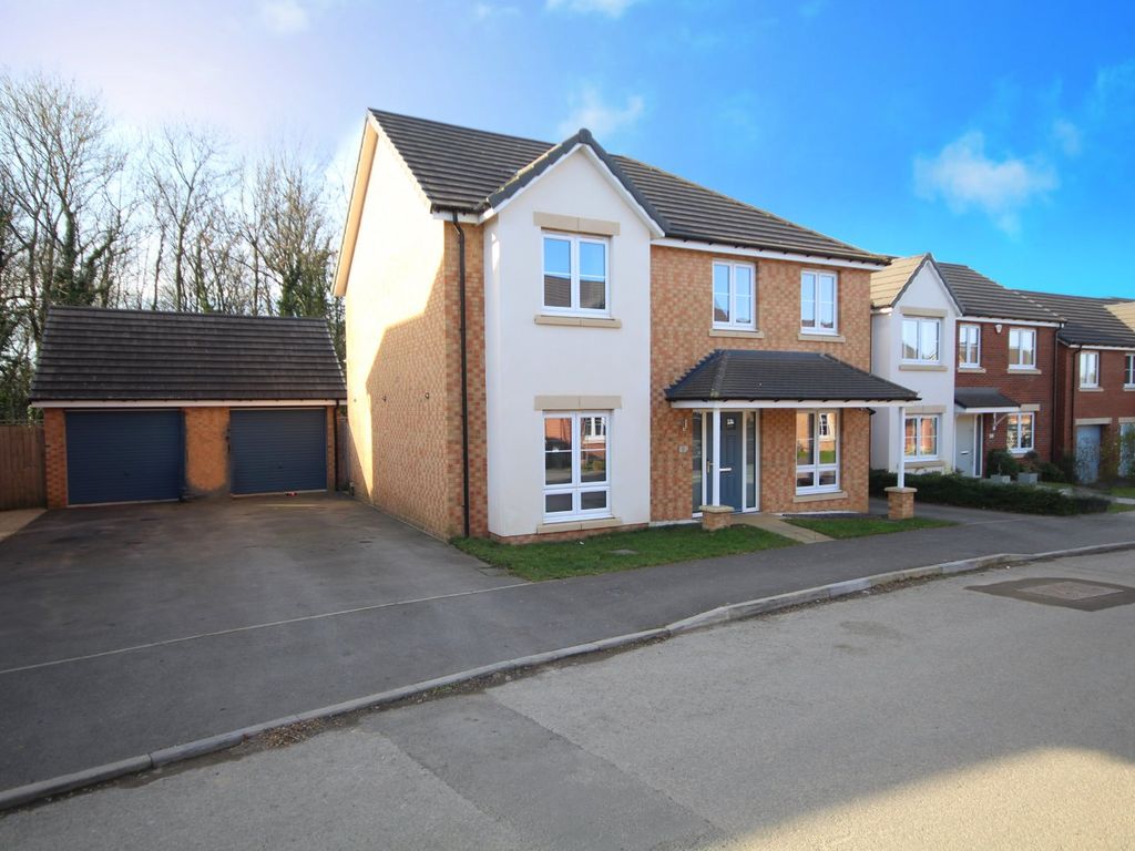 5 bed detached house for sale in Beau Gardens, MartonInCleveland