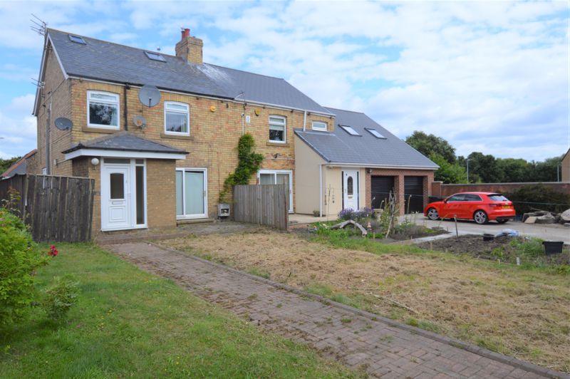 3 bed semidetached house for sale in Lawn Court, Green Lane, Ashington