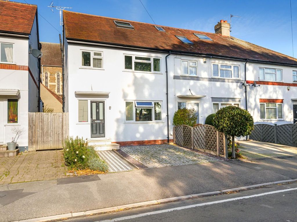 4 bed property for sale in Oxford Road, Windsor SL4, £795,000 Zoopla