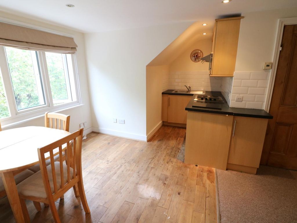 1 bed flat to rent in East Dulwich Grove, London SE22, £1,100 pcm Zoopla