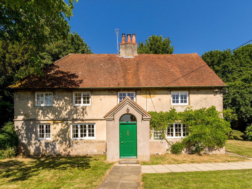 5 bed detached house for sale in Farleigh Road, Cliddesden, Basingstoke