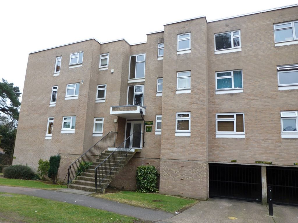 2 bed flat to rent in Rawdon Drive, Hoddesdon EN11 Zoopla