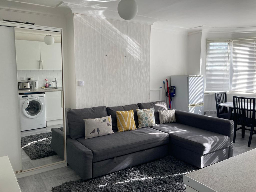 Highfield Avenue, Golders Green NW11  