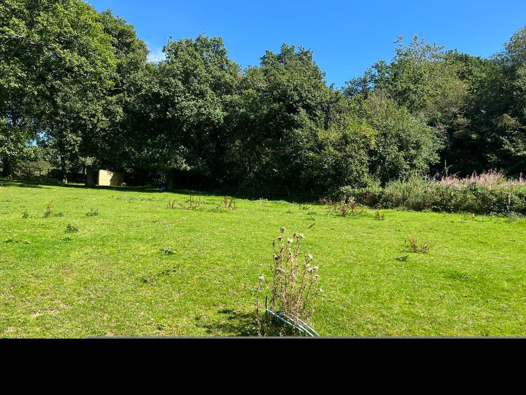Land for sale in Parkwood Road, Tatsfield, Westerham TN16, £155,000