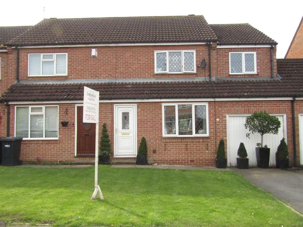3 bed semidetached house for sale in The Chase, Boroughbridge, York