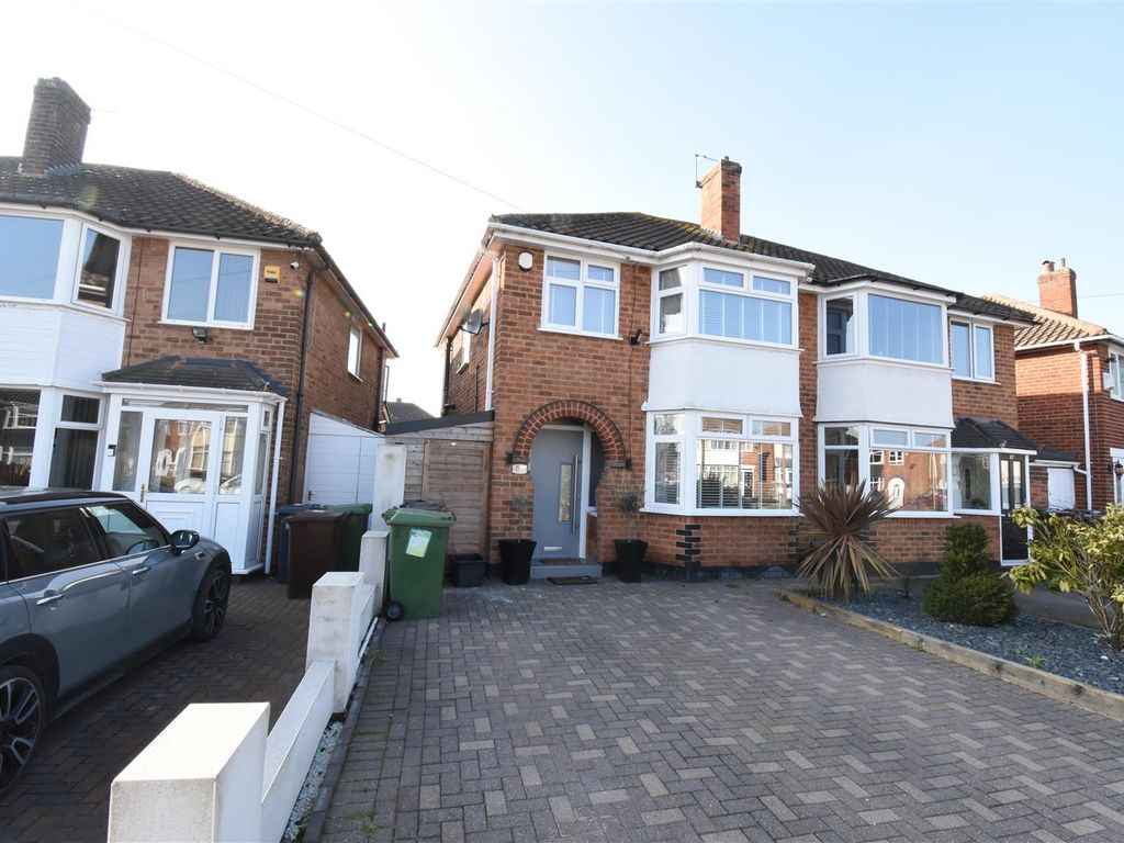 3 bed semidetached house for sale in Wyckham Road, Castle Bromwich, Birmingham B36 Zoopla