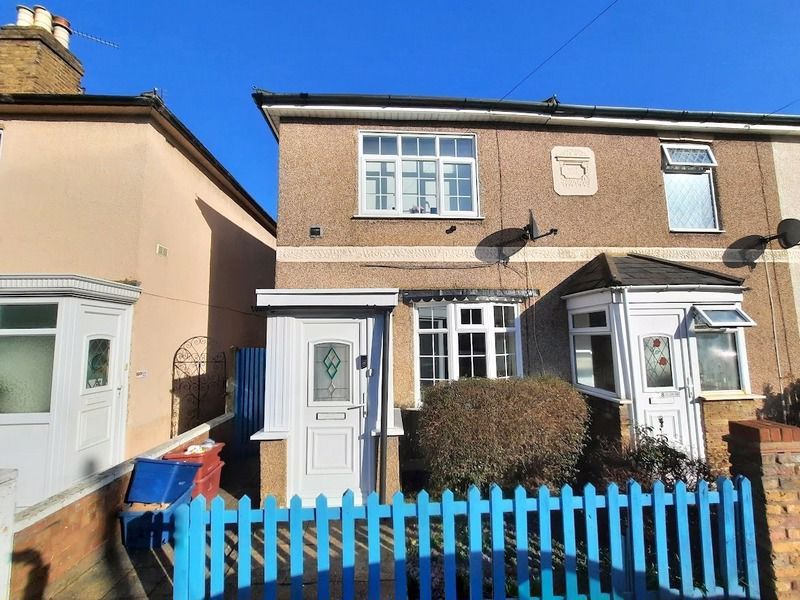 2 bed terraced house for sale in New Road, Bedfont, Feltham TW14 Zoopla