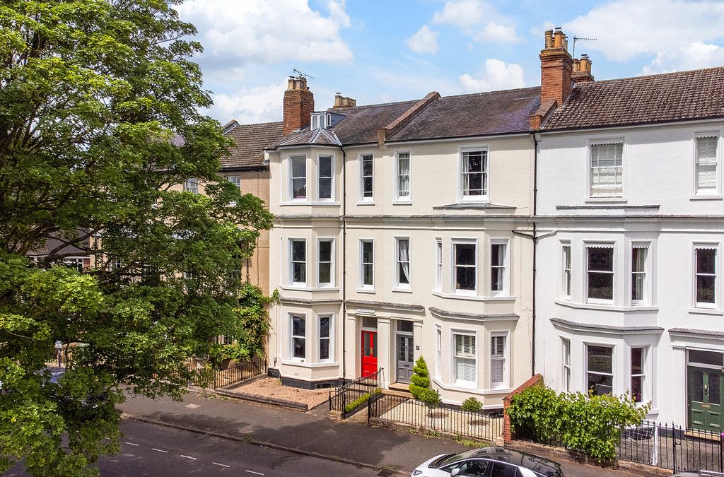 3 bed flat for sale in Newbold Terrace East, Leamington Spa