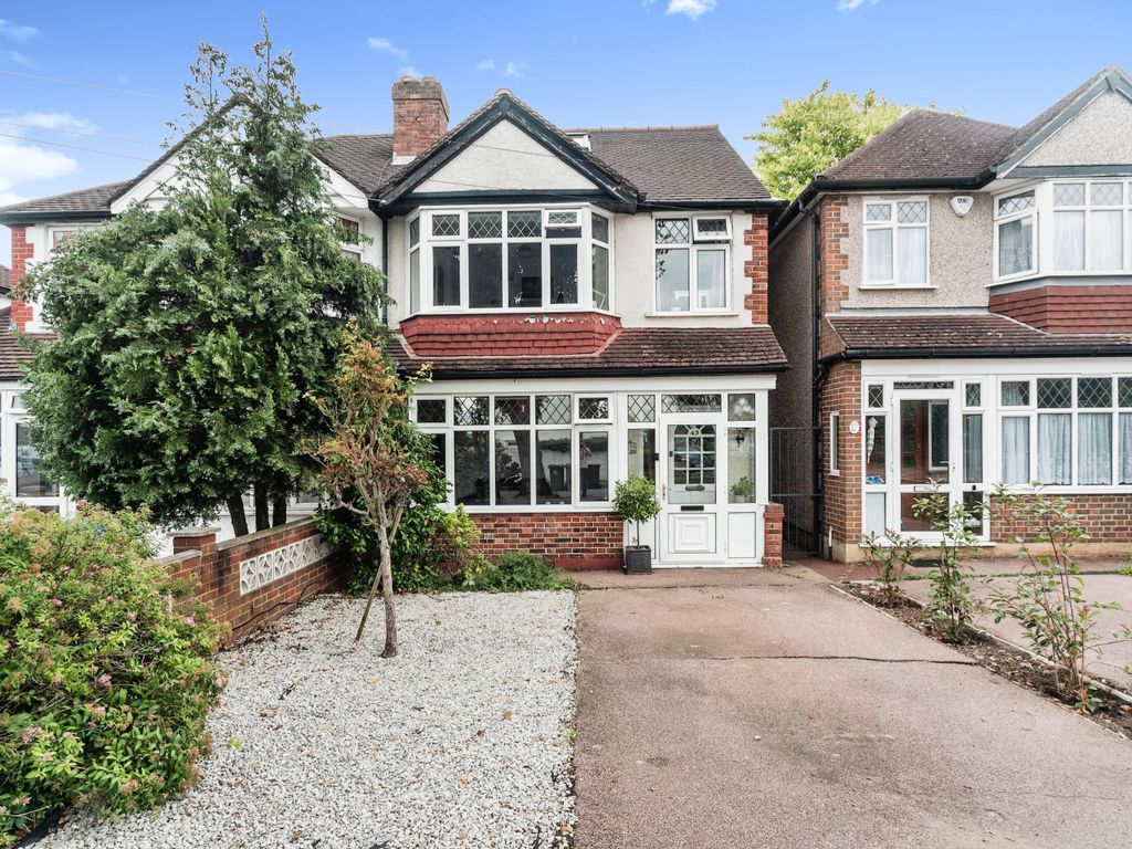 4 bed semidetached house for sale in Brocks Drive, Cheam, Sutton SM3