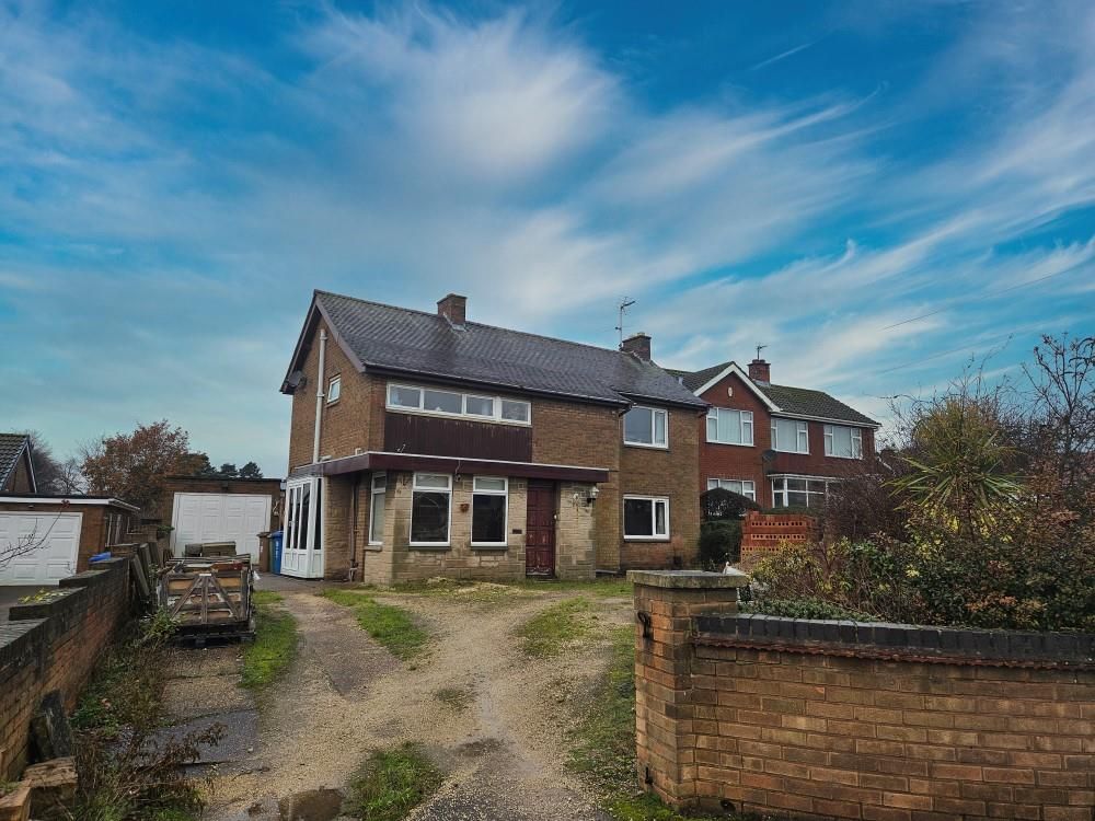 3 bed property for sale in Rectory Road, Church Warsop, Mansfield NG20