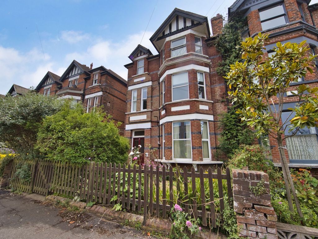 3 bed for sale in Trinity Road, Folkestone CT20 Zoopla