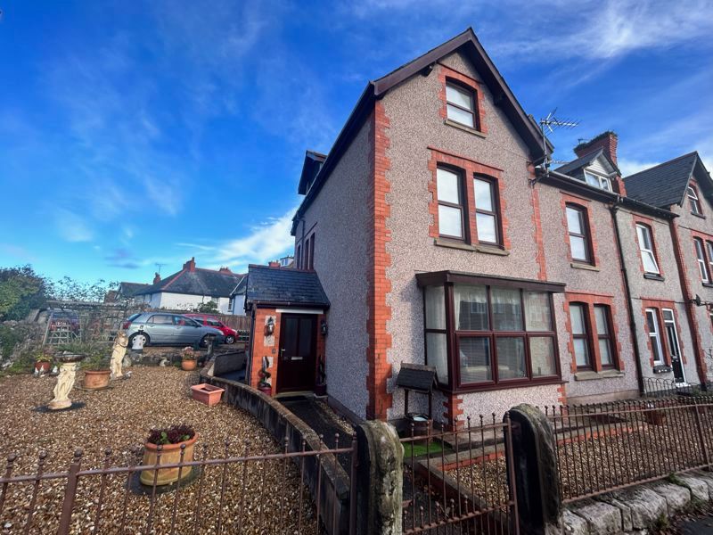 5 bed semidetached house for sale in Rhos Road, Rhos On Sea, Colwyn