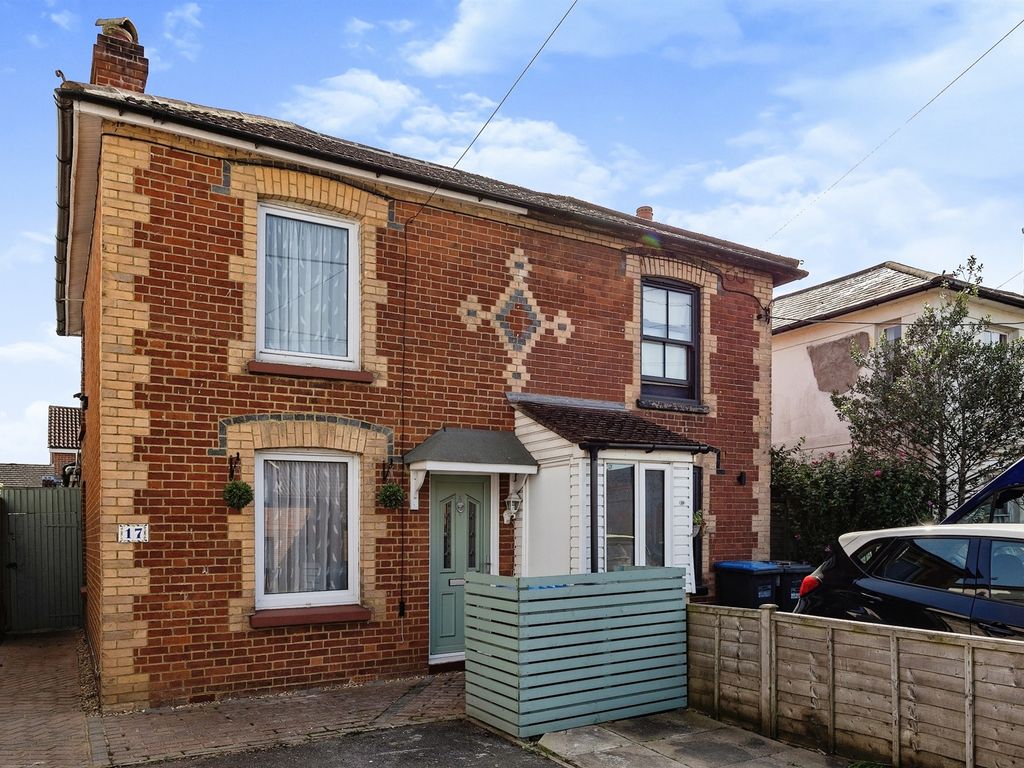 2 bed semidetached house for sale in West Street, Burgess Hill RH15, £