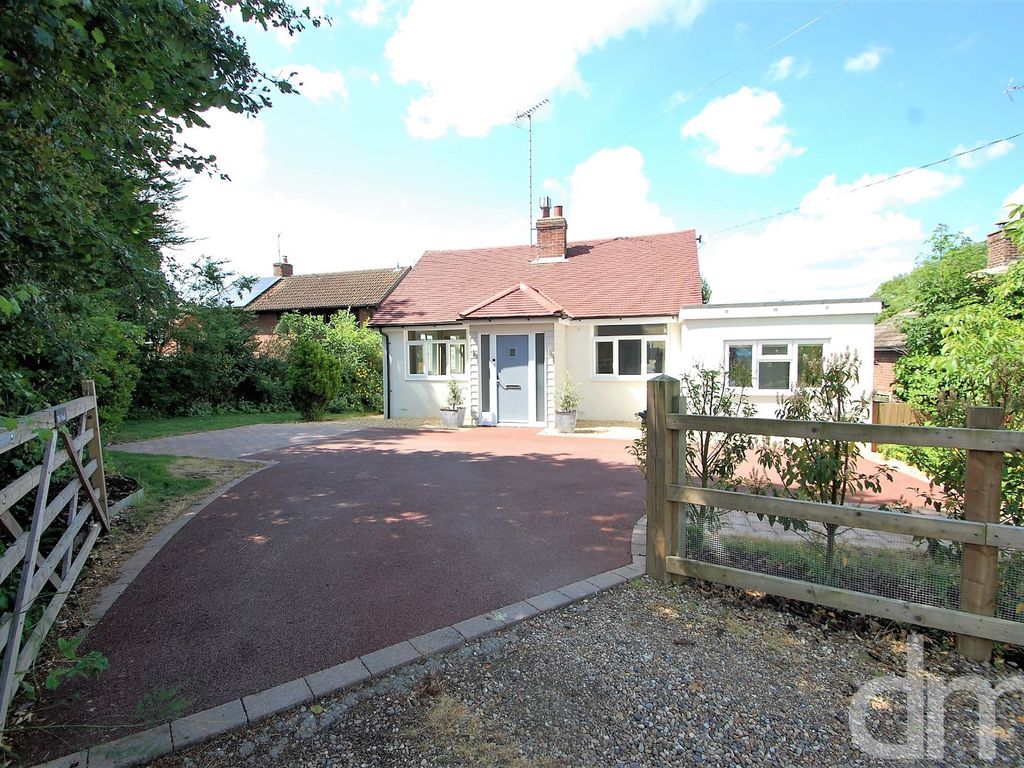 3 bed detached bungalow for sale in Firs Road, Tiptree, Colchester CO5