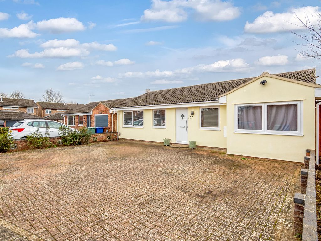 4 bed bungalow for sale in Whitley Crescent, Bicester OX26 Zoopla