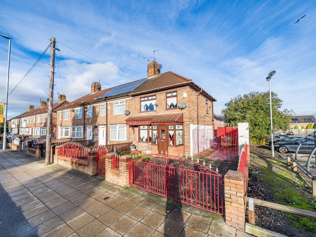 3 bed semidetached house for sale in Liverpool Road, Dovecot