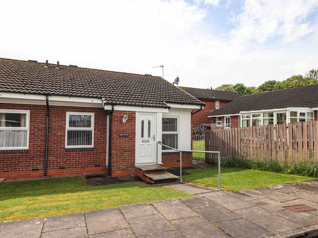 2 bed bungalow for sale in Kirkbeck Close, Lowry Hill, Carlisle CA3, £95,000 Zoopla