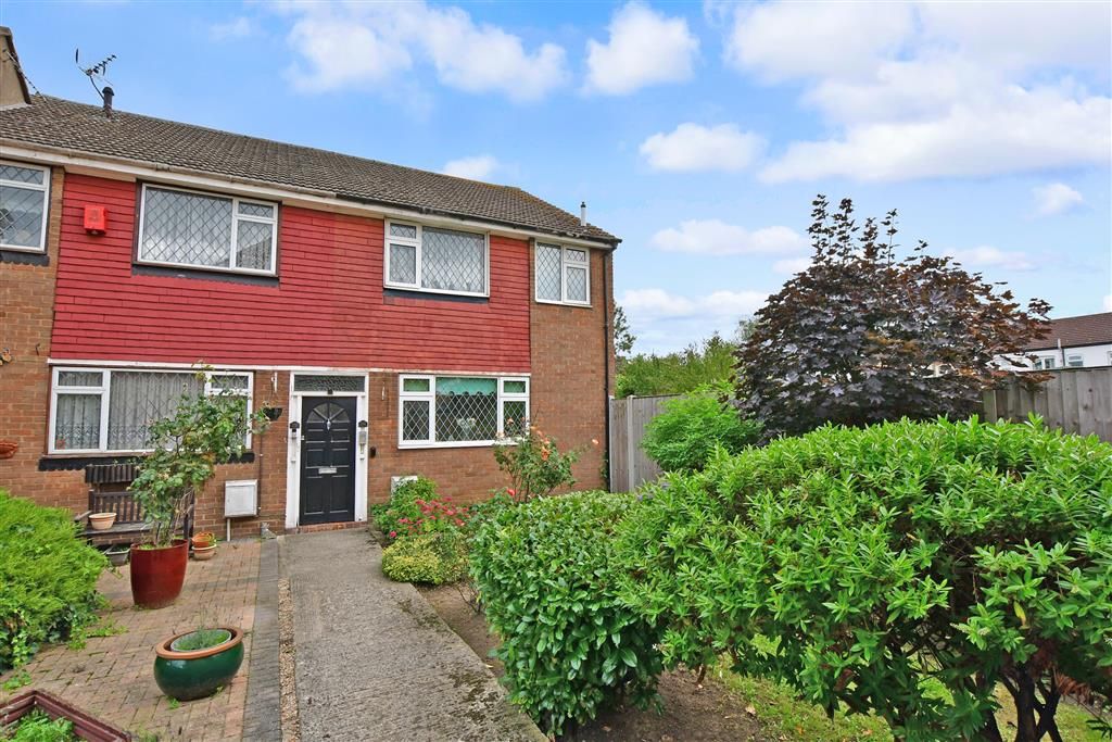 Field Close, London E4  