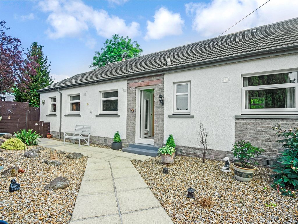 3 bed bungalow for sale in Calder Road, Bellsquarry, Livingston, West