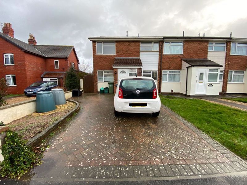 3 bed end terrace house to rent in Stratton Close, Little Stoke