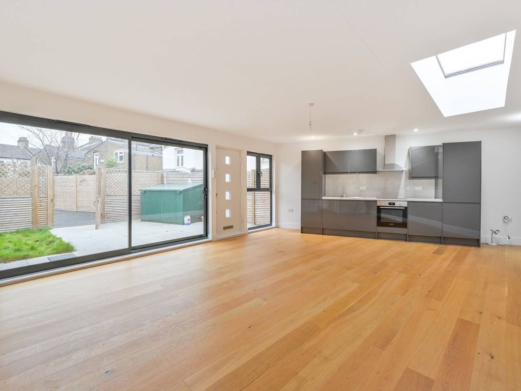 1 bed bungalow for sale in Ironbridge Mews, Stratford, London E15, £