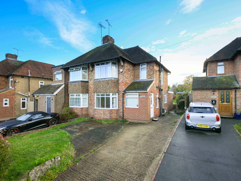 Westwell Lane, Ashford TN26  