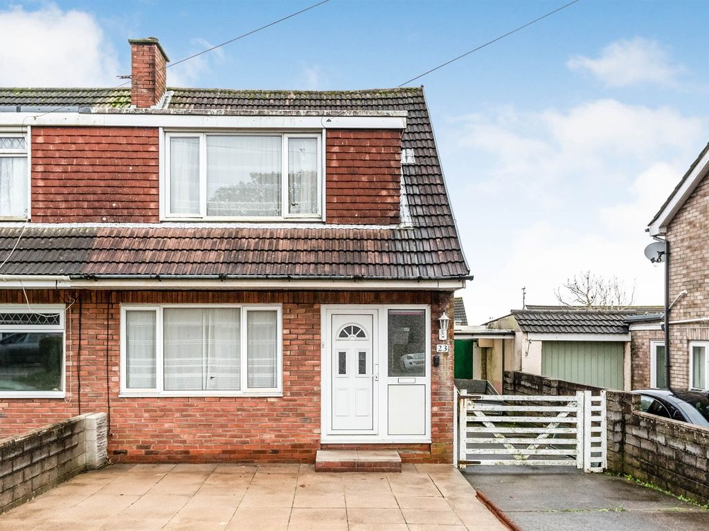 3 bed semidetached bungalow for sale in Camberwell Avenue, Cefn Glas