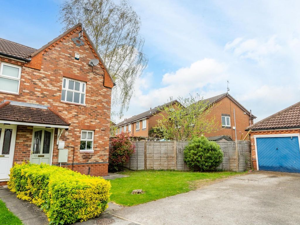2 bed semidetached house for sale in Victoria Court, Off Aldborough